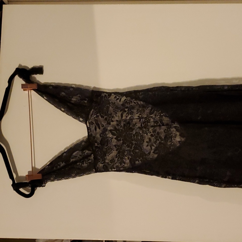 Scoop back lace full length gown
